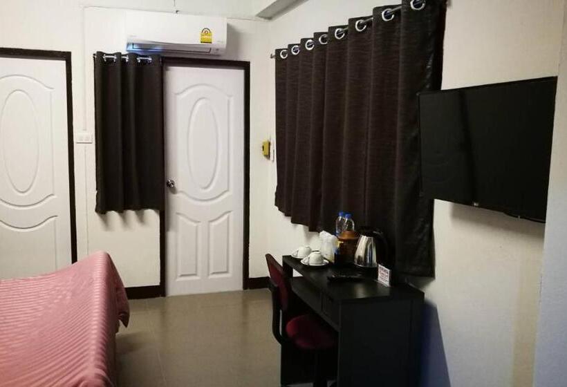 Общежитие Duangdren Apartment