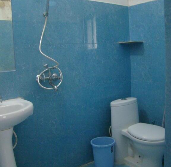 הוסטל Tara Guest House