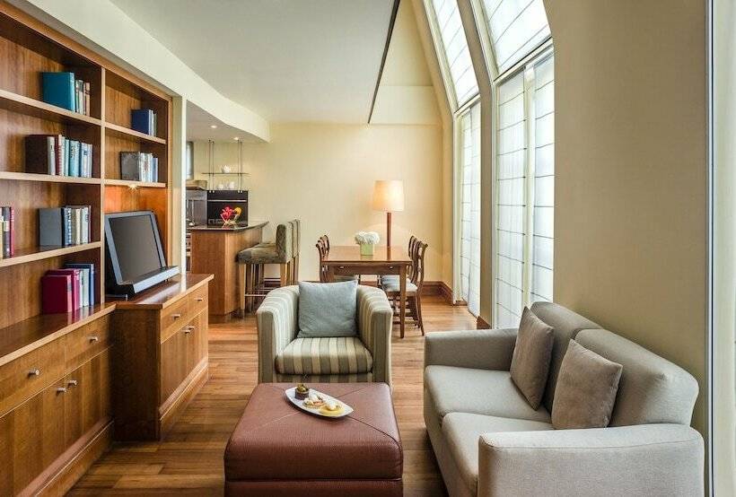 Apartment Residences At Park Hyatt