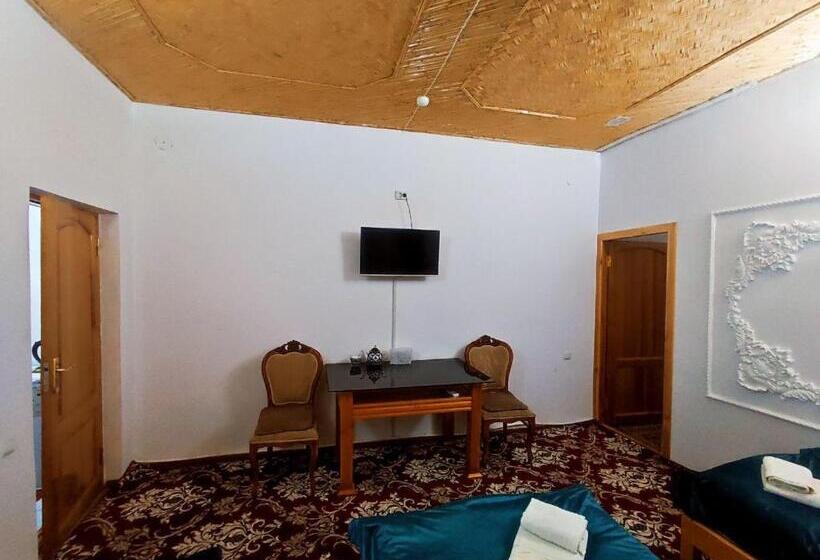 Boutique Hotel Parvina