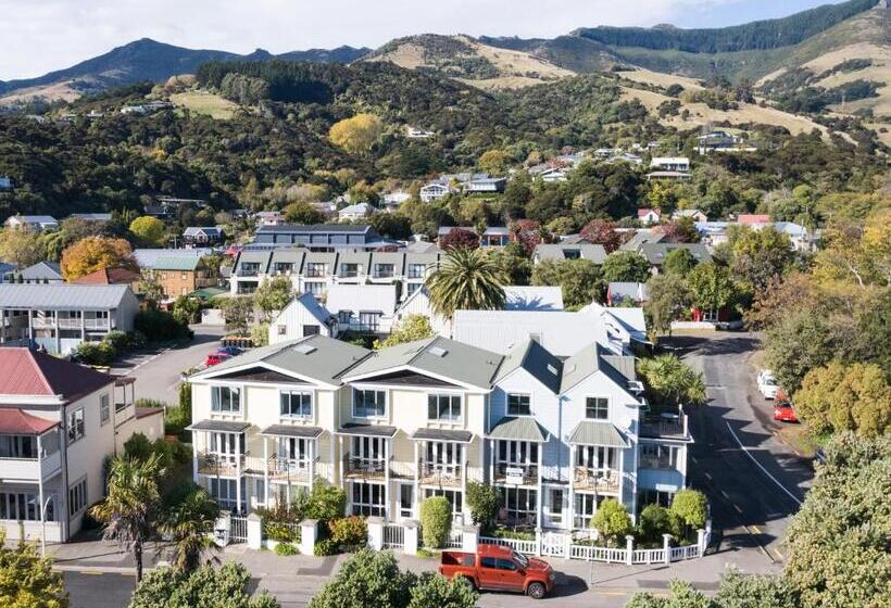Bruce Waterfront Apartments