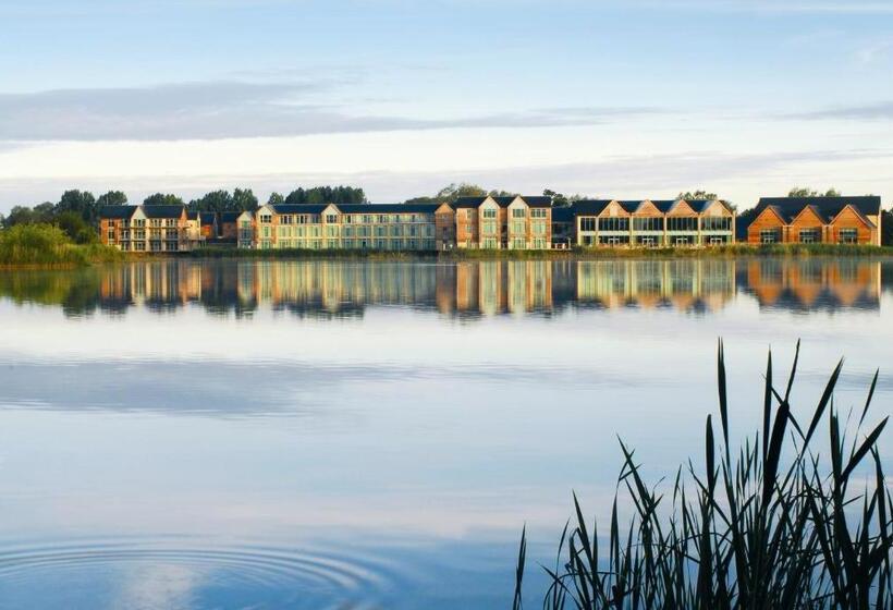 De Vere Cotswold Water Park Apartments