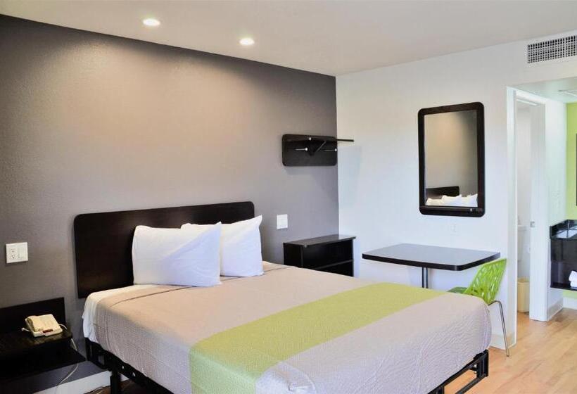 ホテル Studio 6 Buttonwillow, Ca