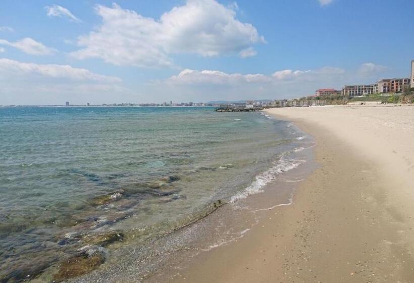 Maisonettes In Royal Bay Residence And Spa