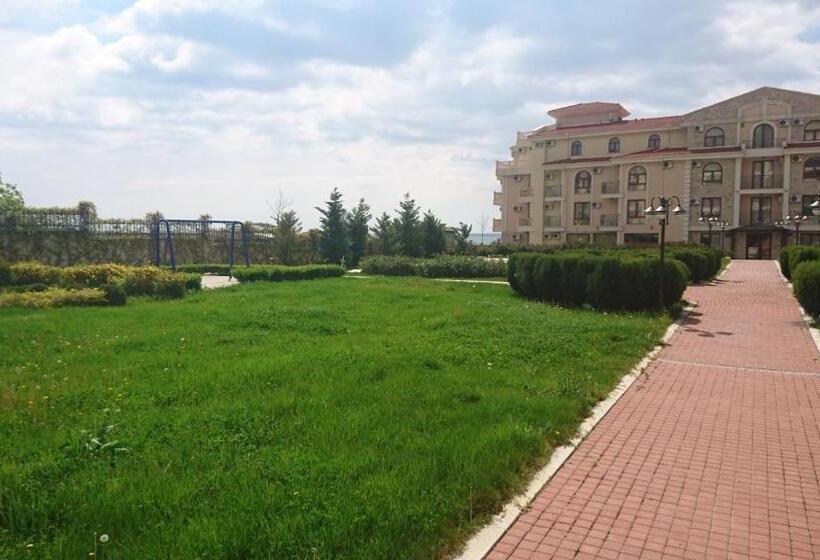 Maisonettes In Royal Bay Residence And Spa