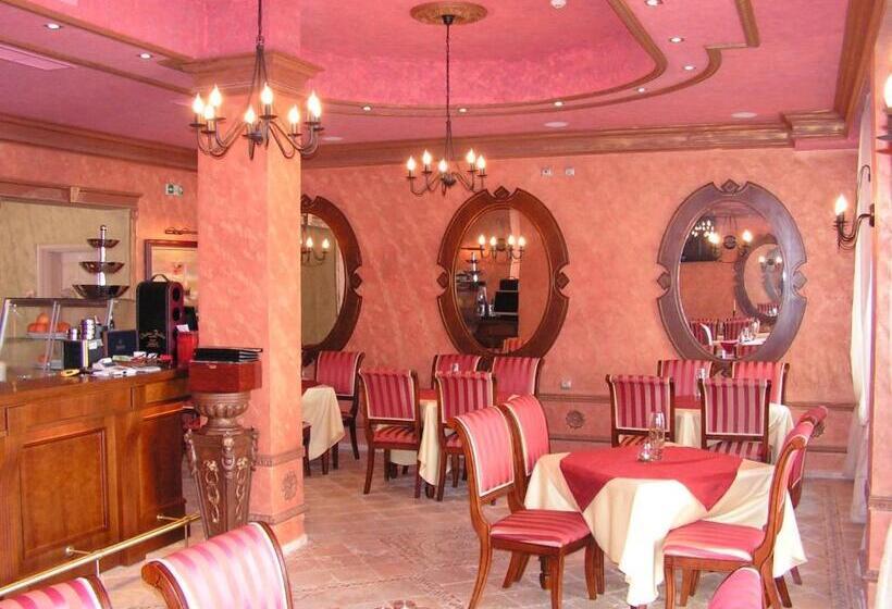 Maisonettes In Royal Bay Residence And Spa