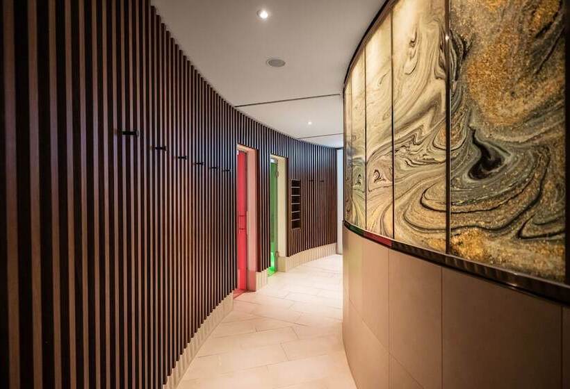 Apartment Residences At Park Hyatt