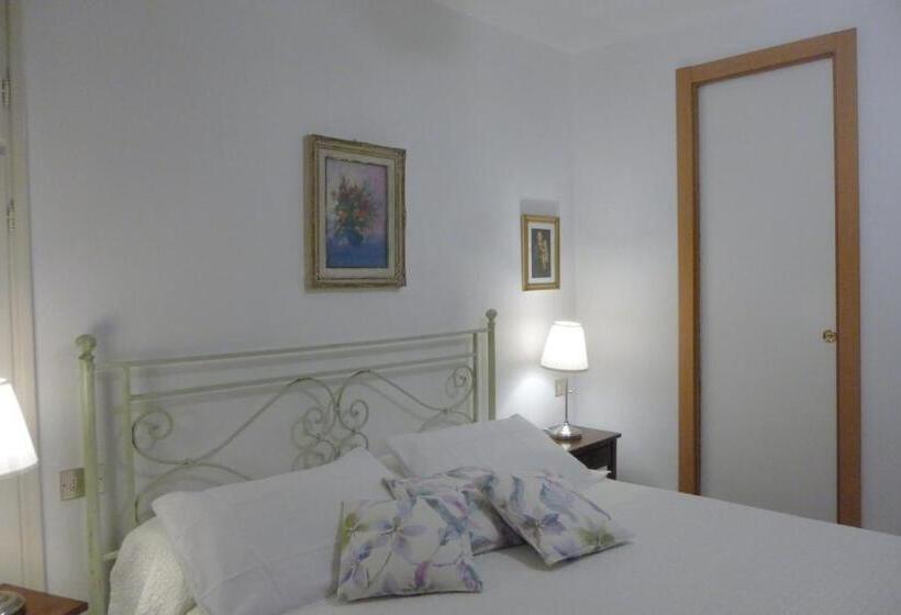 Пансион Affittacamere Monica