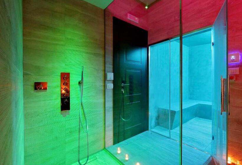 پانسیون Colonna 32