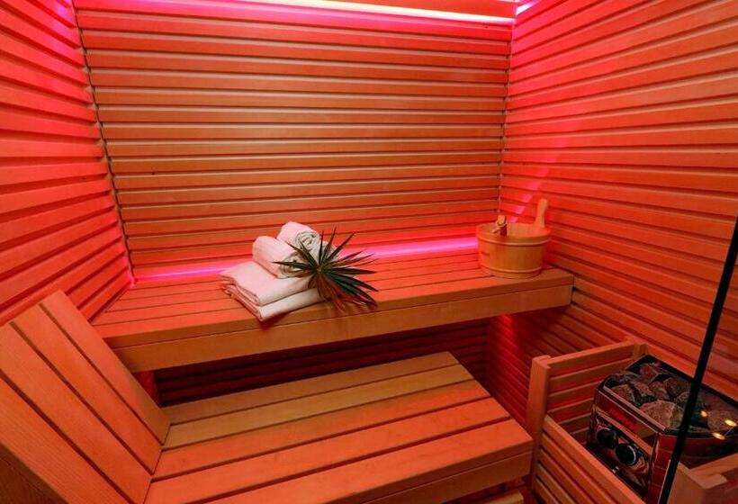 پانسیون Colonna 32