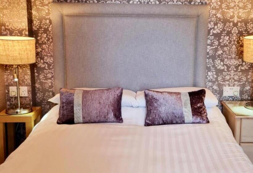 پانسیون Corriemar House