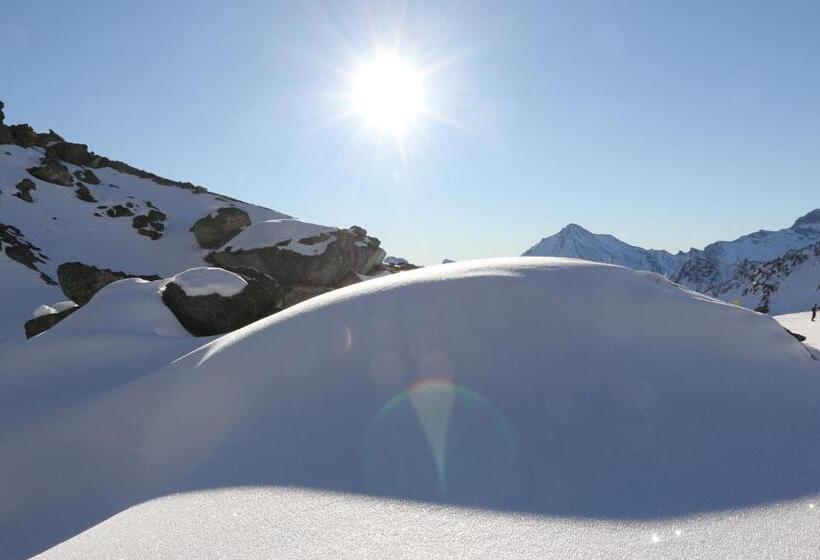 펜션 Garni Soldanella