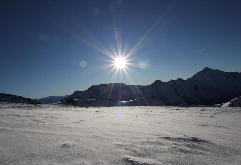 펜션 Garni Soldanella