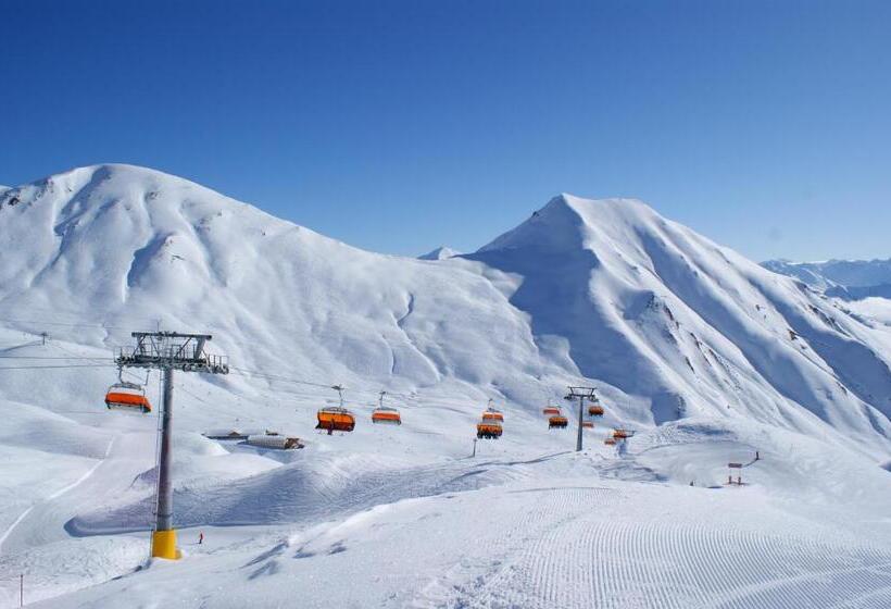 펜션 Garni Soldanella