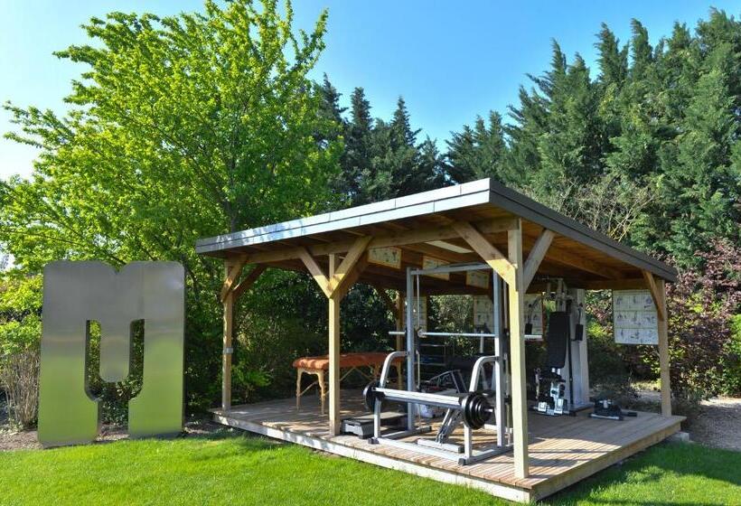 פנסיון Gite Des Carmes And Spa