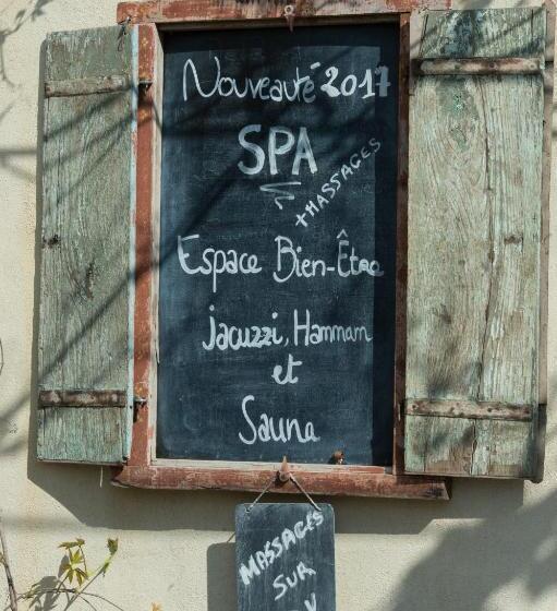 פנסיון Gite Des Carmes And Spa