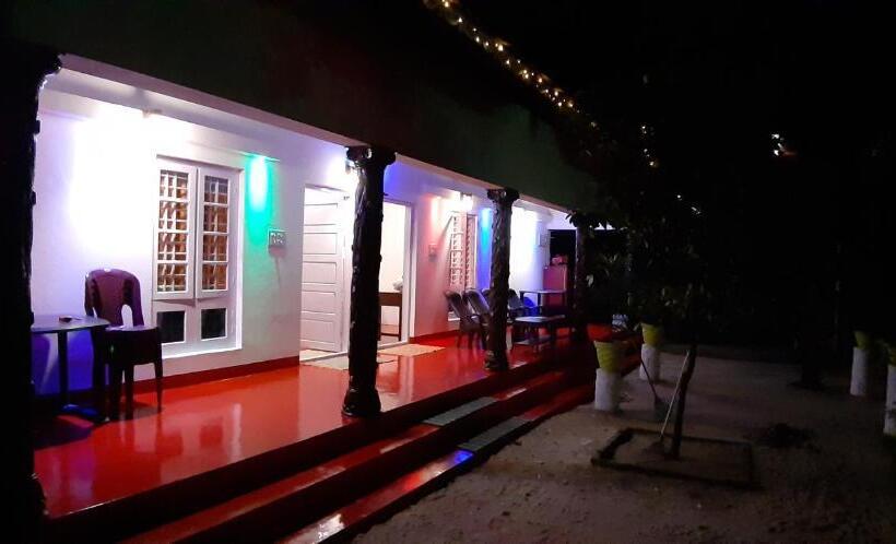 بنسيون Marari Nadiya