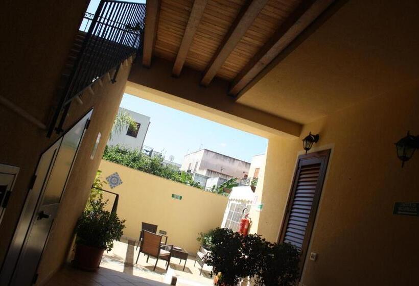 پانسیون Room And Breakfast Aloe