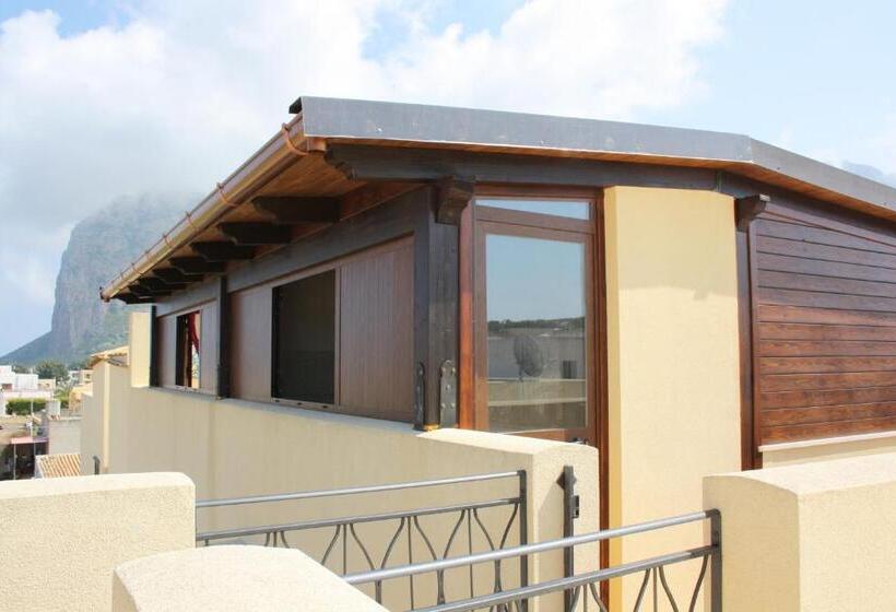 ペンション Room And Breakfast Aloe