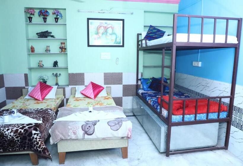 פנסיון Royal Heritage Guest House