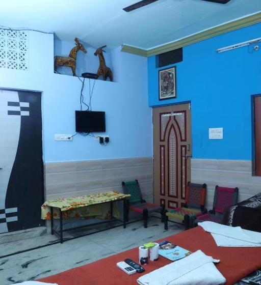 פנסיון Royal Heritage Guest House