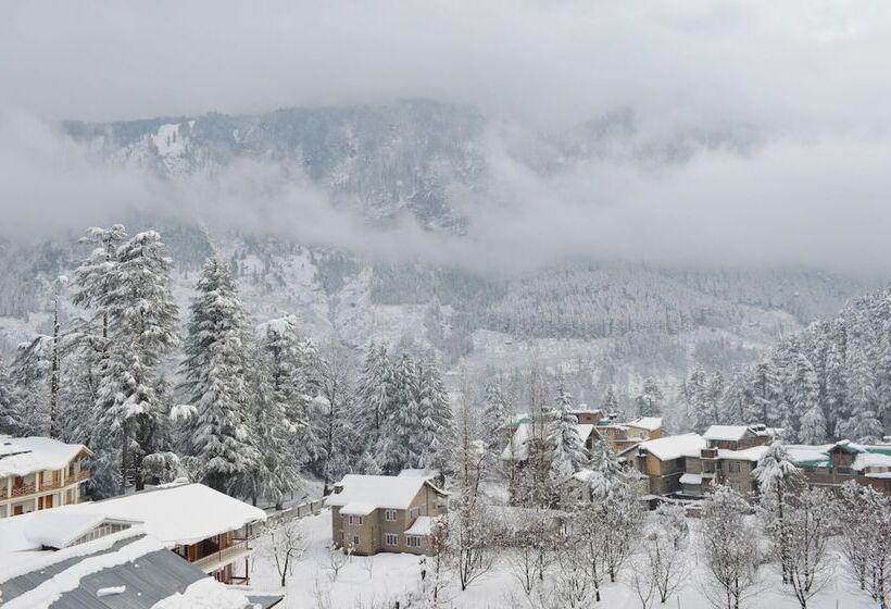 The Orchard Greens Resort   A Centrally Heated Property