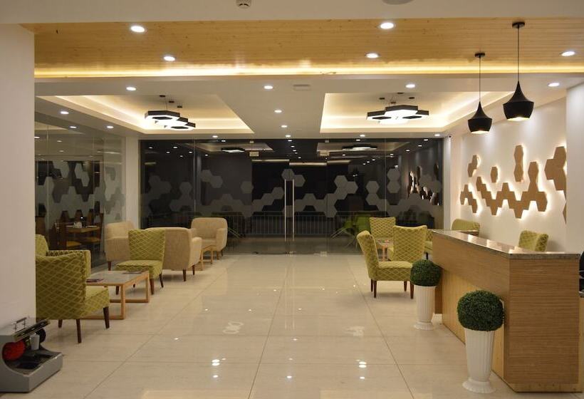 The Orchard Greens Resort   A Centrally Heated Property