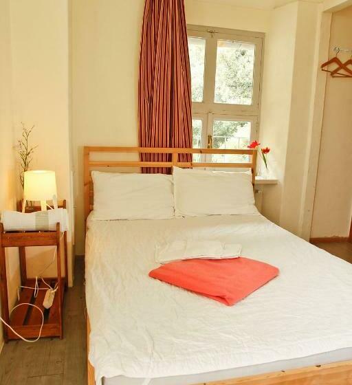 Santangela Hostel & Rooms