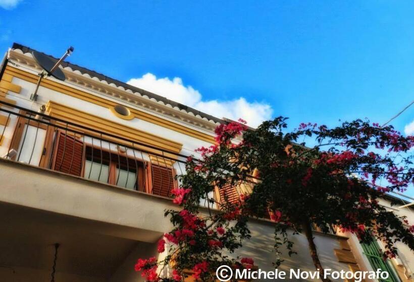 مبيت وإفطار La Casa Di Ivana