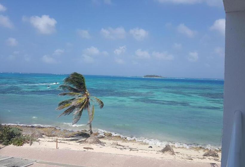 Caribbean Island Hotel Piso 2