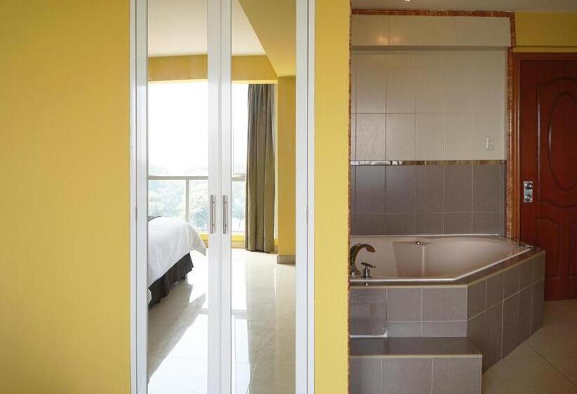 Gran Mundo Hotel & Suites