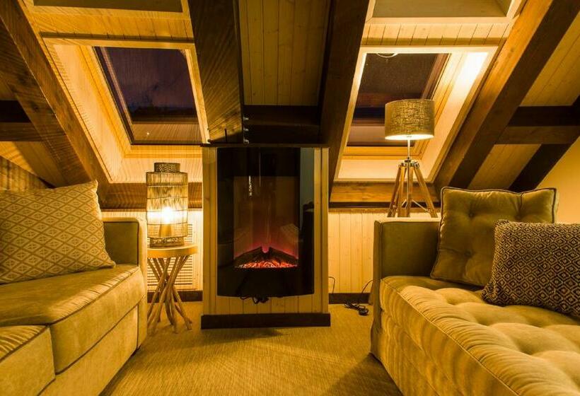 Alojamientos Ainsa Sanchez