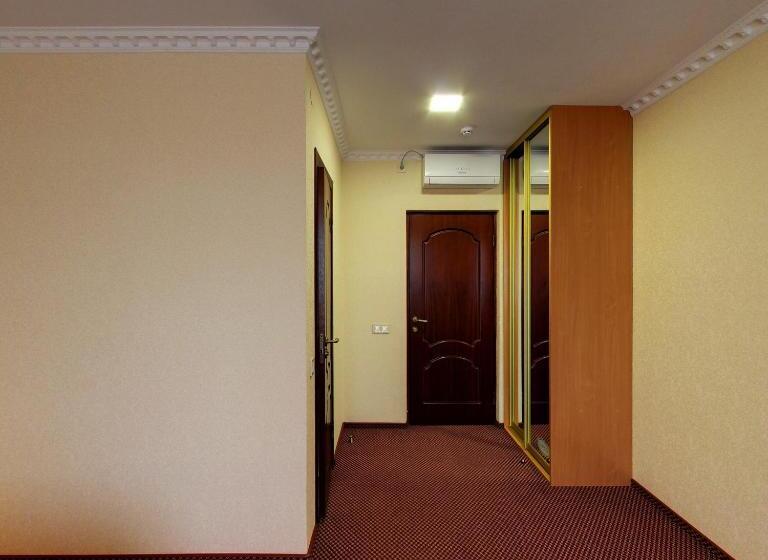 فندق Argo Premium