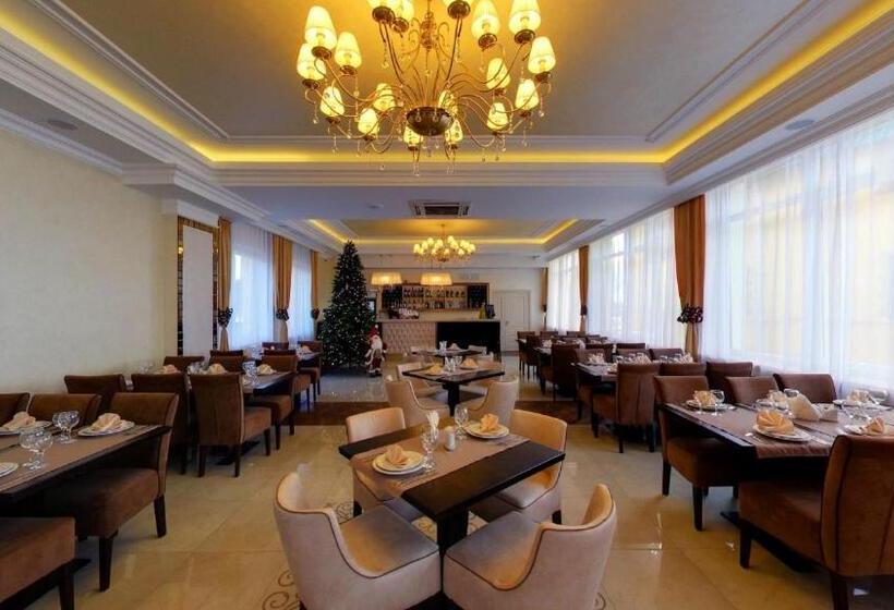 فندق Argo Premium