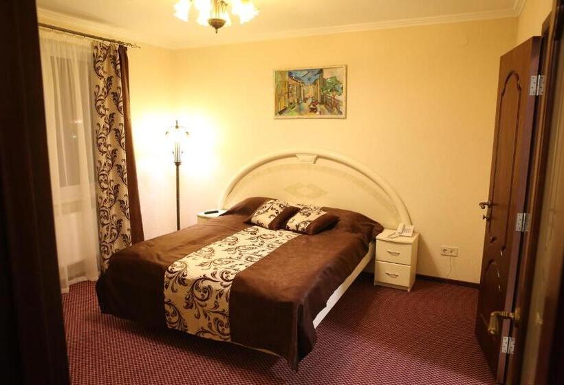 فندق Argo Premium