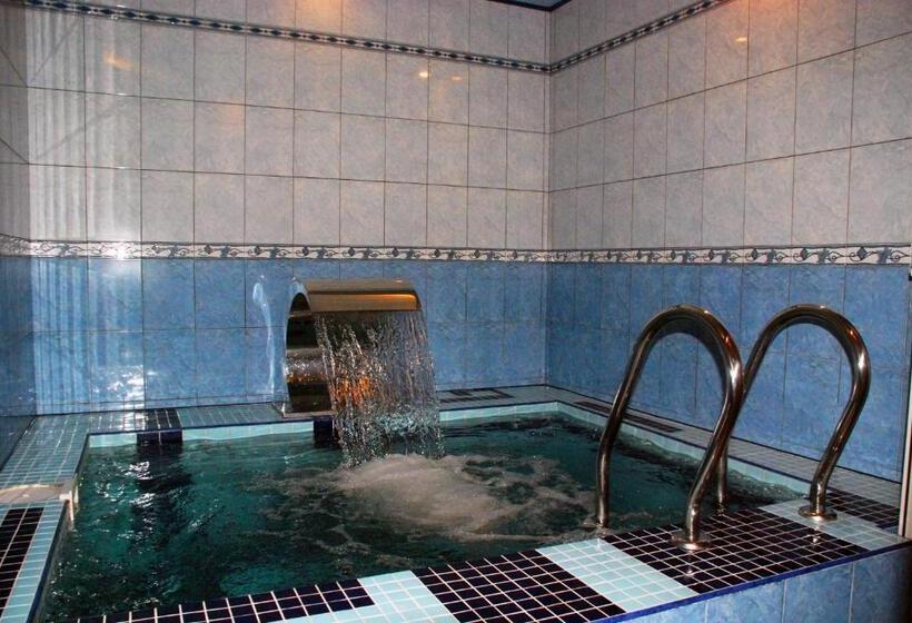 فندق Argo Premium