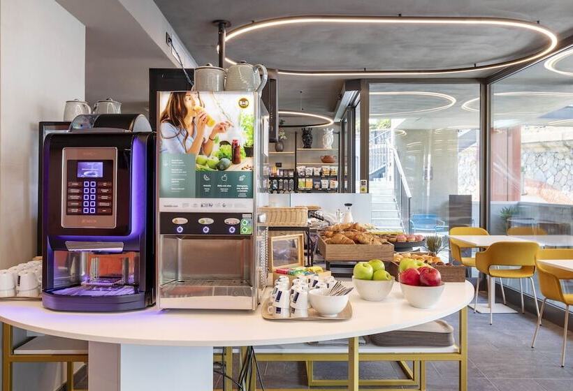 B&b Hotel Genova City Center