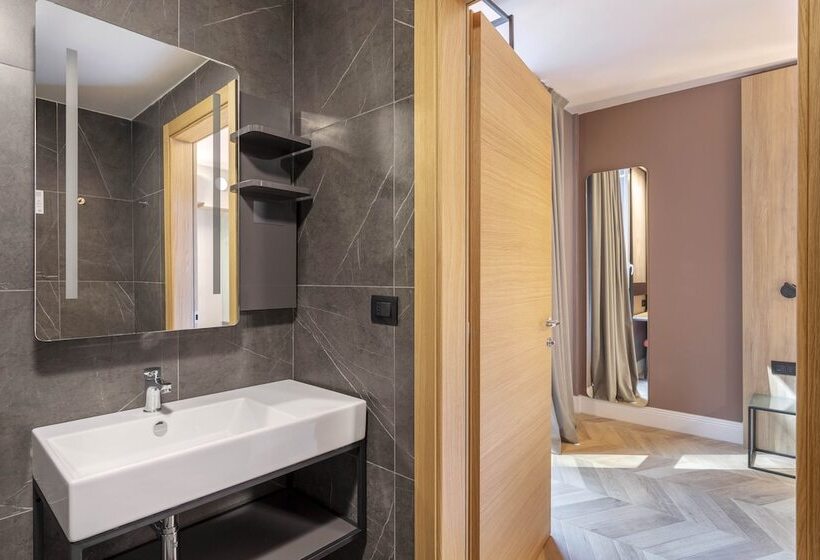 B&b Hotel Genova City Center