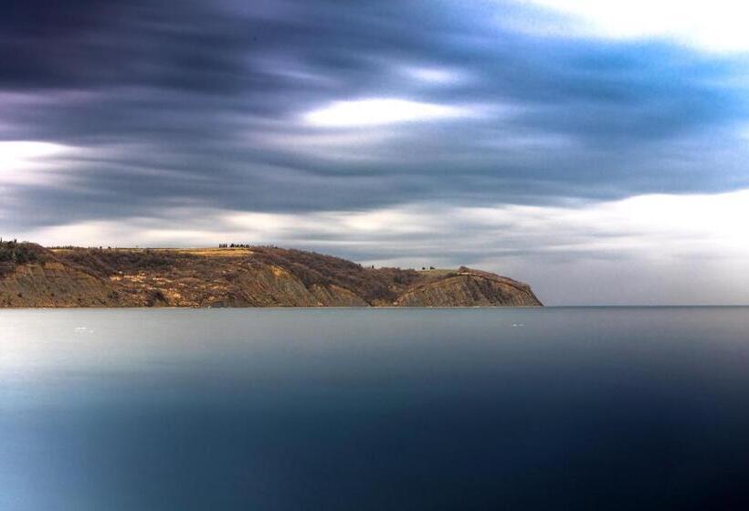 هتل Cliff Belvedere