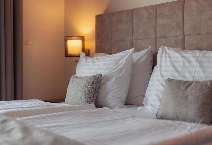 هتل Cliff Belvedere