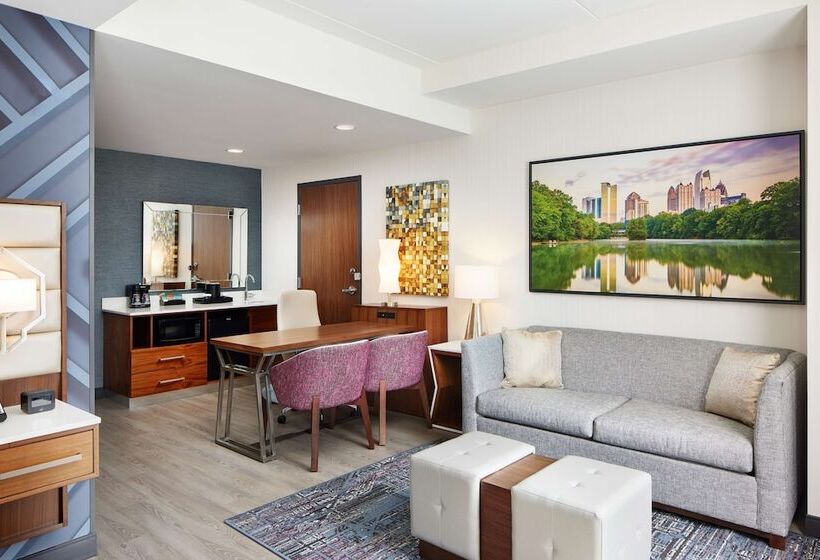 فندق Embassy Suites By Hilton Atlanta Airport North