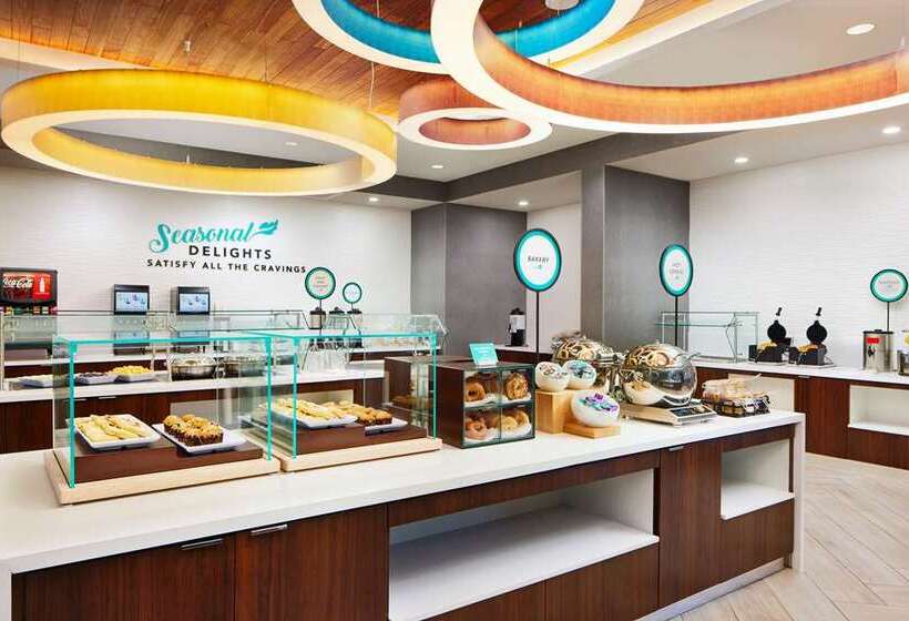 فندق Embassy Suites By Hilton Atlanta Airport North