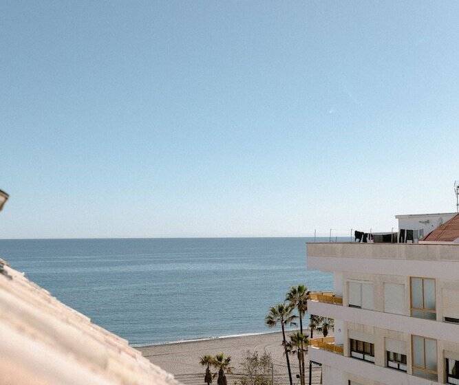 هتل Estepona Plaza