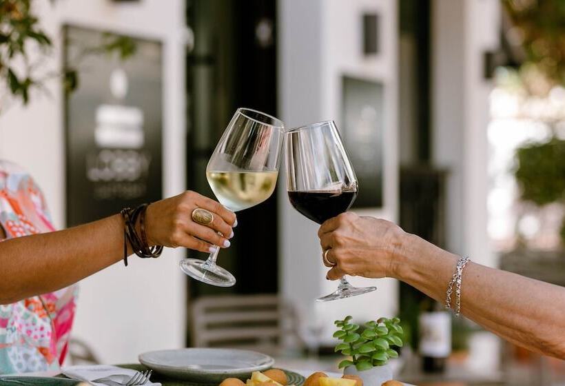 هتل Estepona Plaza