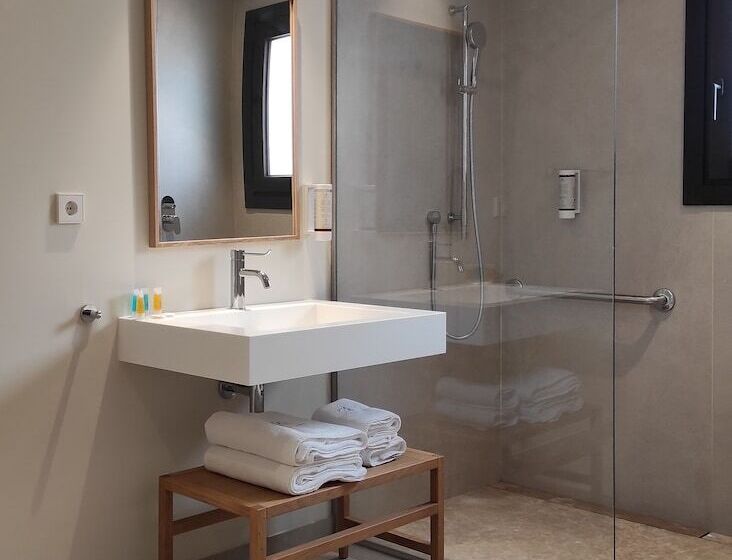 هتل Estepona Plaza