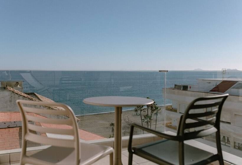 هتل Estepona Plaza