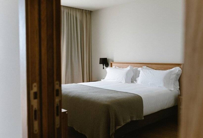 هتل Estepona Plaza