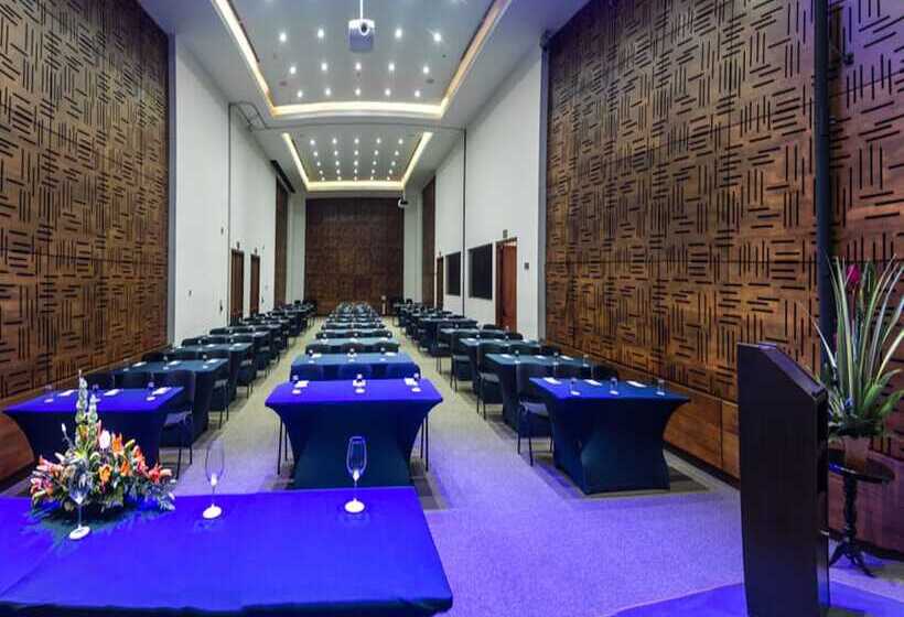 هتل Habitel Select