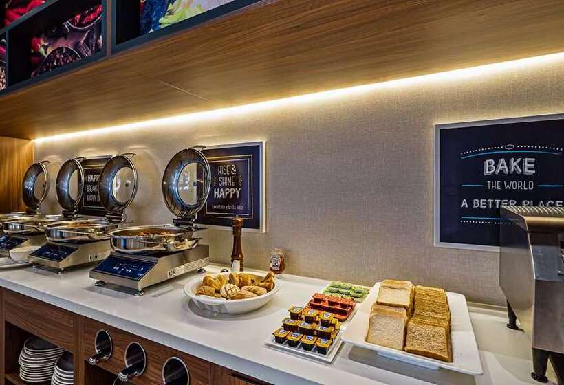 호텔 Hampton Inn By Hilton Nuevo Vallarta