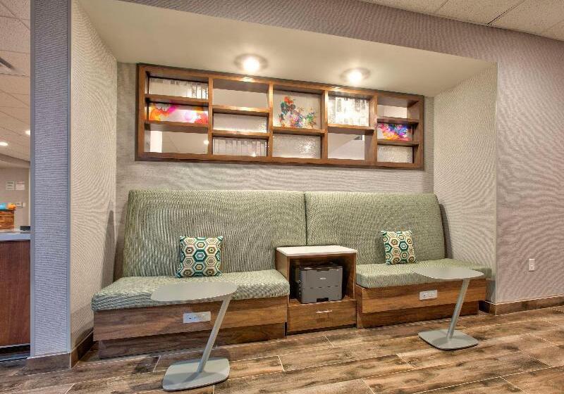 Отель Hampton Inn & Suites Dalhart